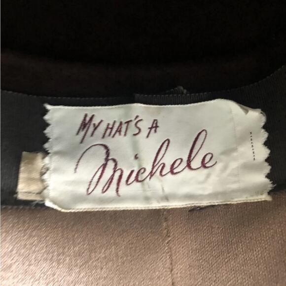 Vintage MICHELE Brown Velvet Bucket Hat w/ Beige Band - Picture 4 of 5